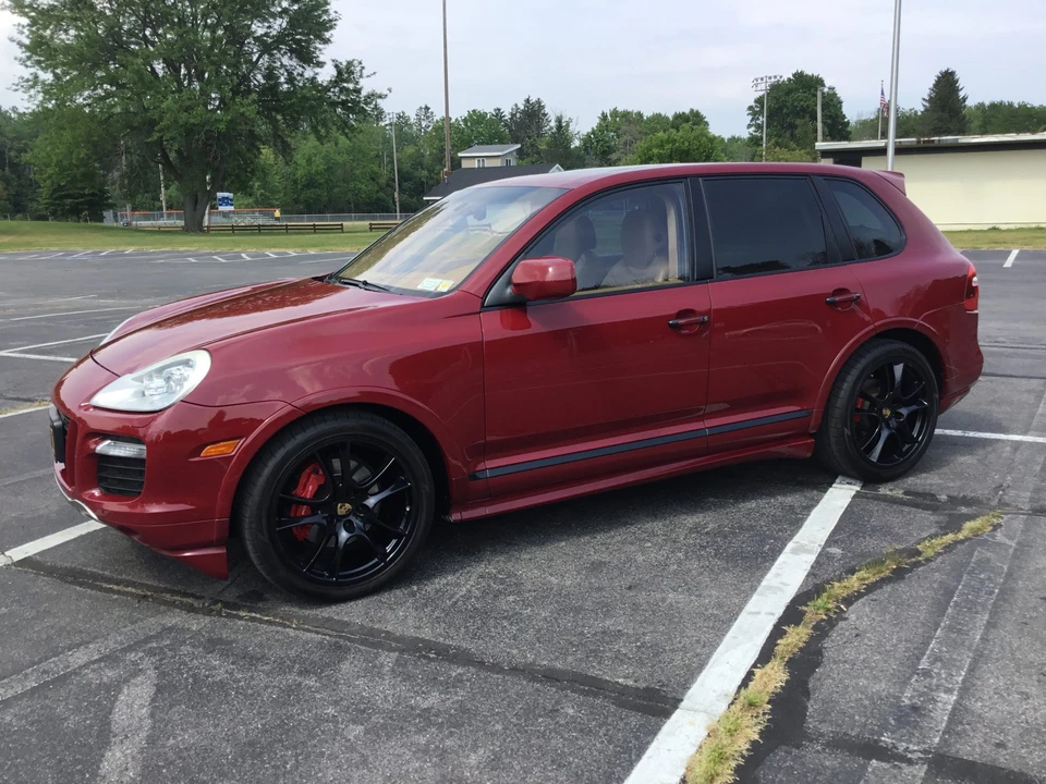 2009 Porsche 955/957 Cayenne GTS - Image 11 of 31