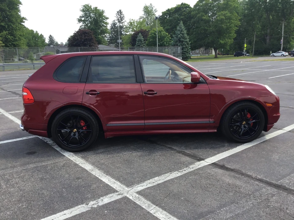 2009 Porsche 955/957 Cayenne GTS - Image 14 of 31