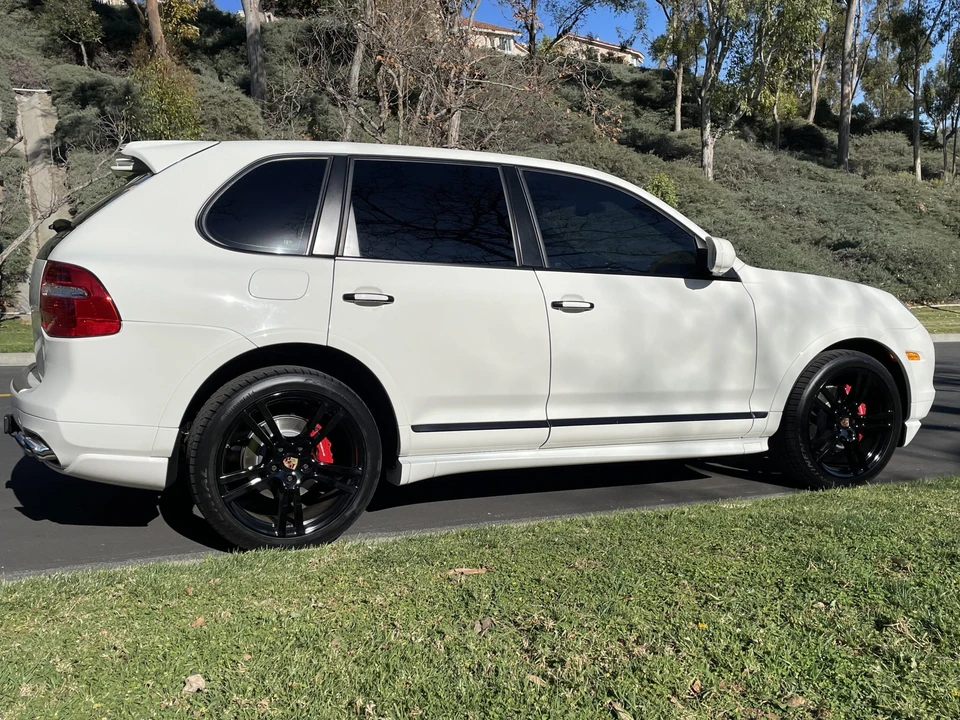 2009 Porsche 955/957 Cayenne GTS - Image 11 of 31
