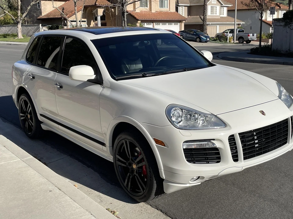 2009 Porsche 955/957 Cayenne GTS - Image 8 of 31