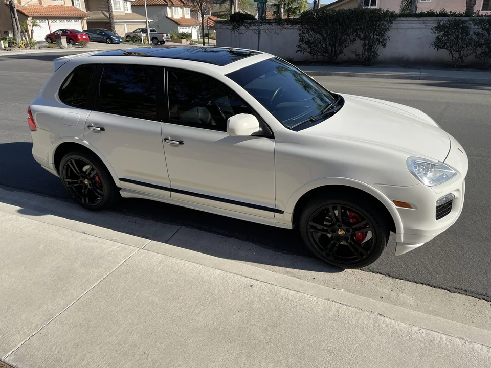 2009 Porsche 955/957 Cayenne GTS - Image 9 of 31