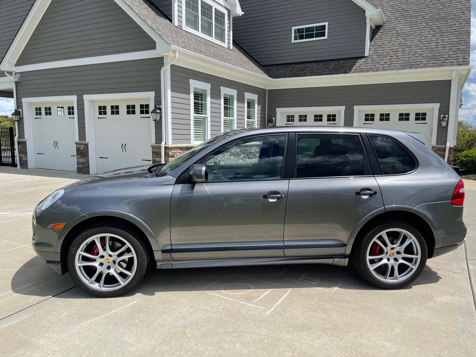 2009 Porsche 955/957 Cayenne GTS - Image 11 of 31