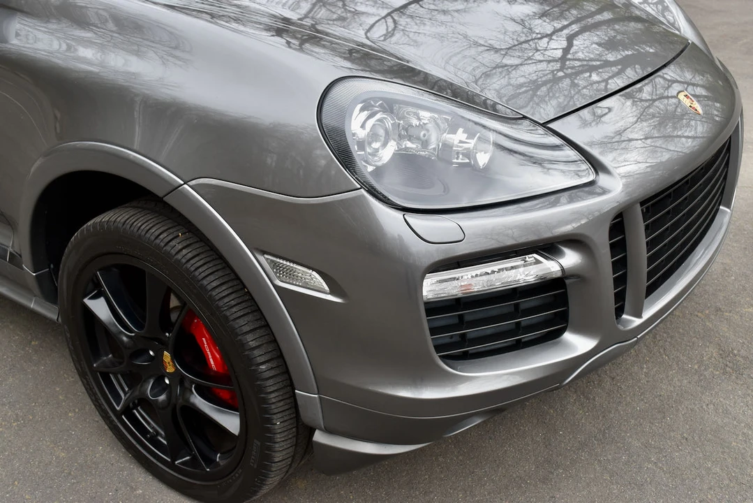2009 Porsche 955/957 Cayenne GTS - Image 30 of 31