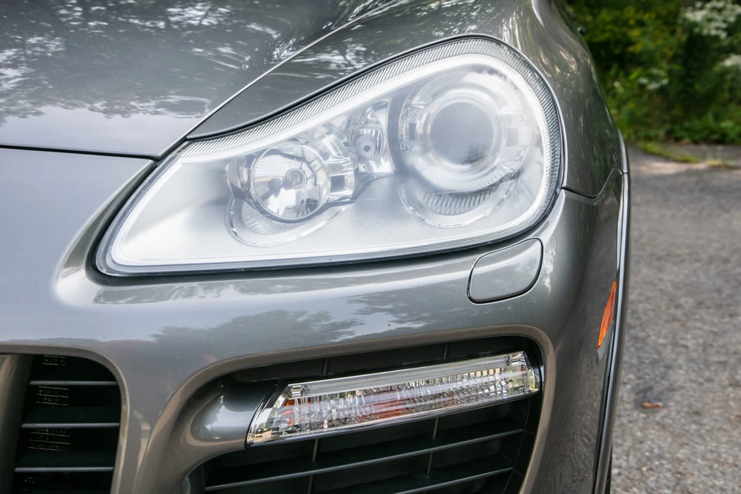2009 Porsche 955/957 Cayenne GTS - Image 11 of 31