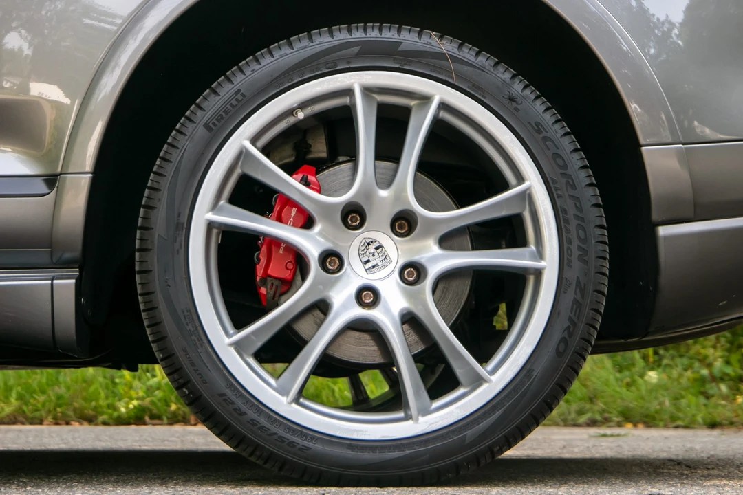 2009 Porsche 955/957 Cayenne GTS - Image 29 of 31
