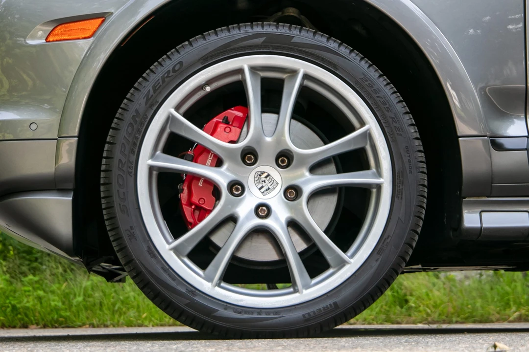 2009 Porsche 955/957 Cayenne GTS - Image 28 of 31