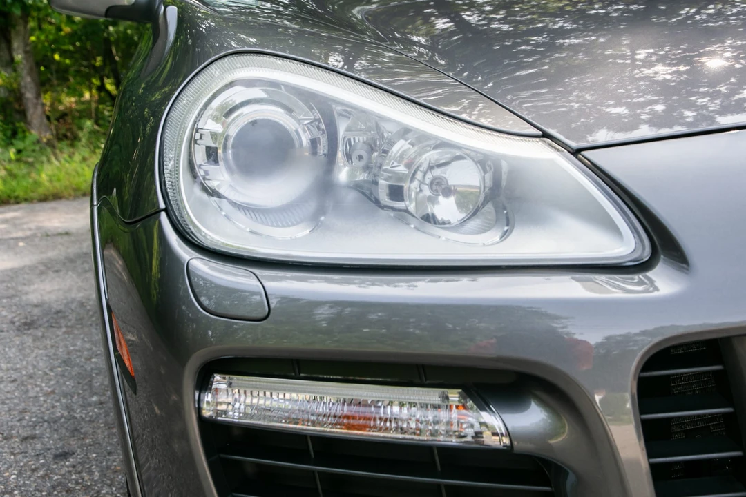 2009 Porsche 955/957 Cayenne GTS - Image 10 of 31
