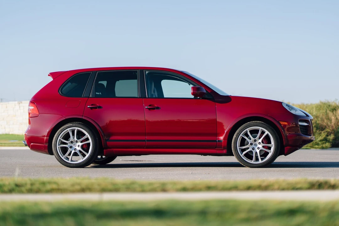 2009 Porsche 955/957 Cayenne GTS - Image 11 of 31