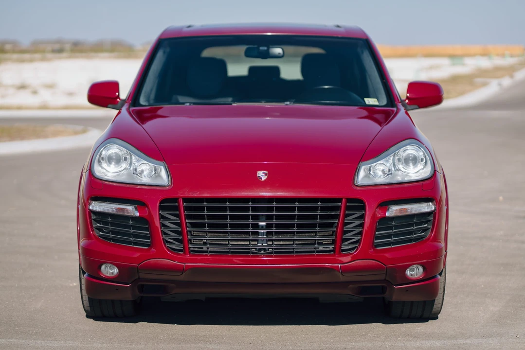 2009 Porsche 955/957 Cayenne GTS - Image 14 of 31