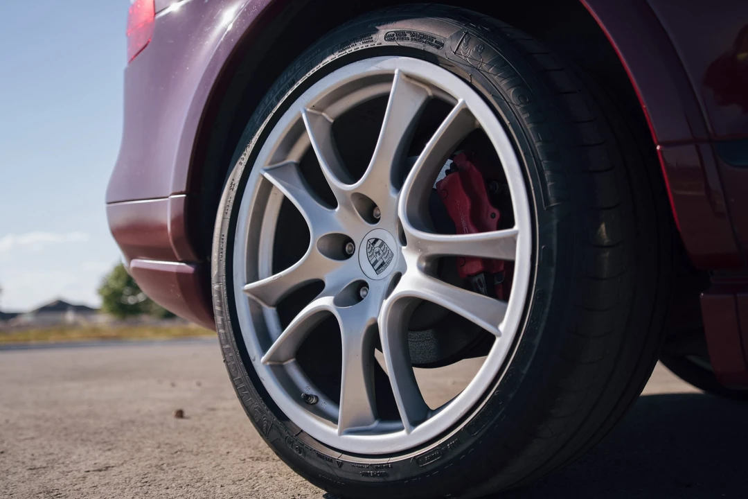 2009 Porsche 955/957 Cayenne GTS - Image 28 of 31