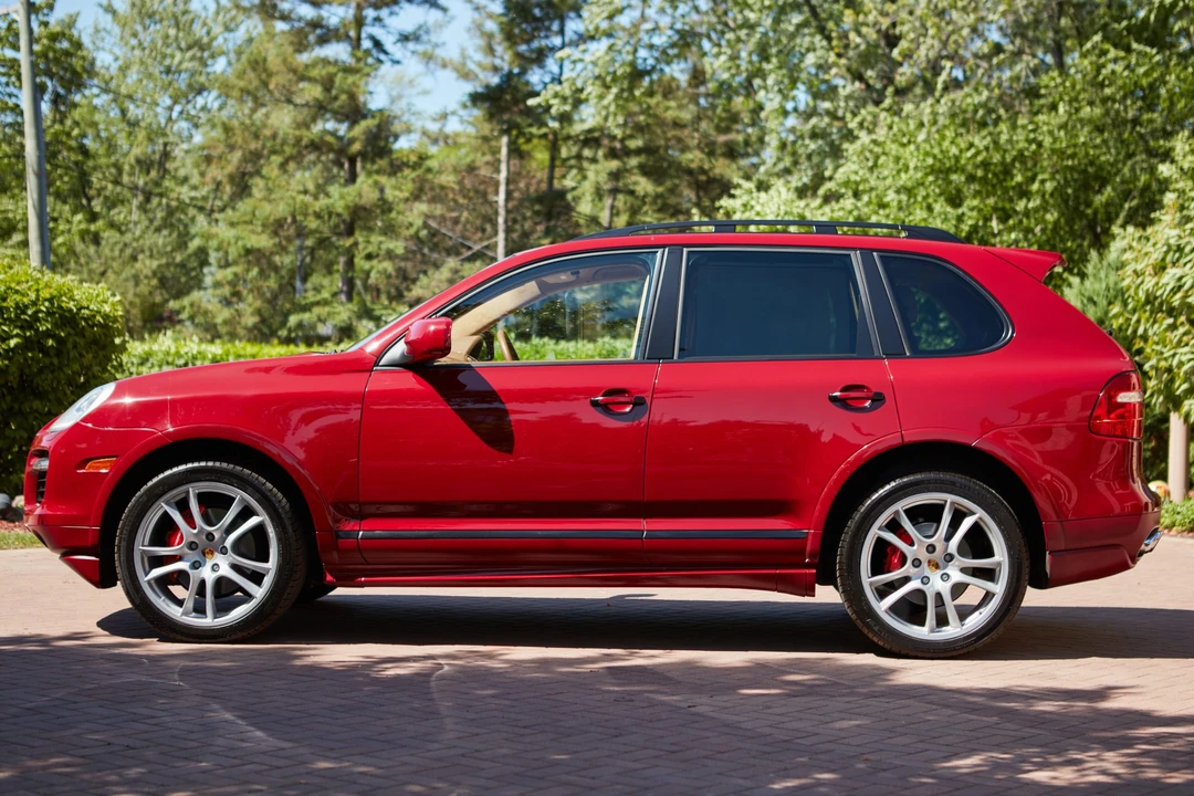 2009 Porsche 955/957 Cayenne GTS - Image 2 of 31