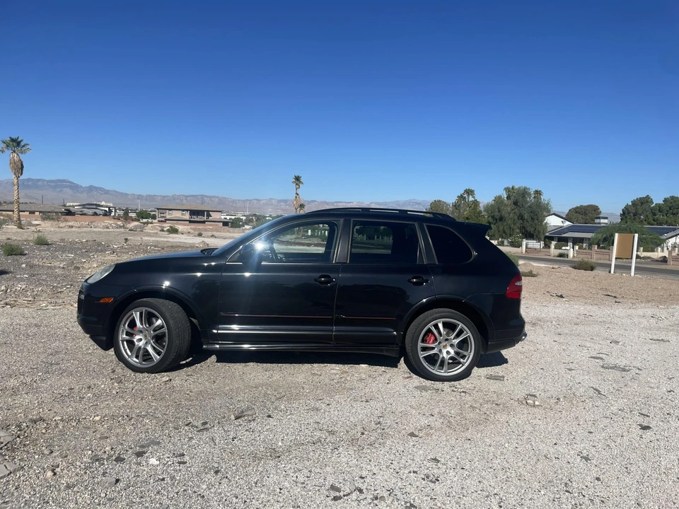 2009 Porsche 955/957 Cayenne GTS - Image 12 of 31