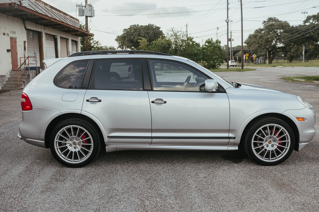 2009 Porsche 955/957 Cayenne GTS - Image 9 of 31