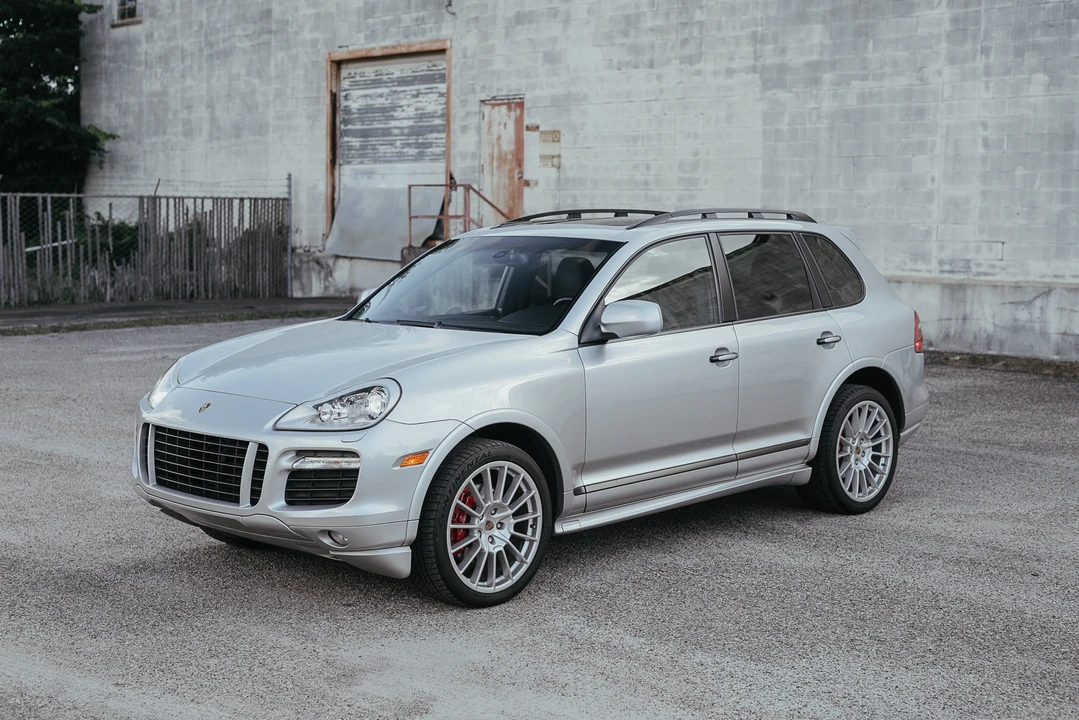 2009 Porsche 955/957 Cayenne GTS - Image 2 of 31