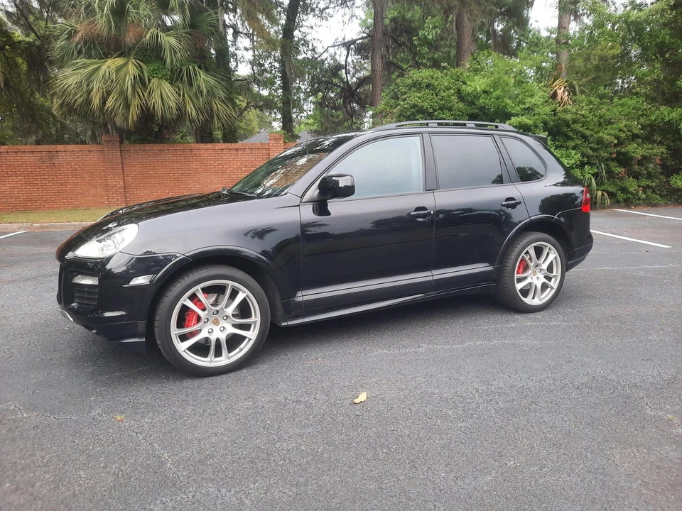 2009 Porsche 955/957 Cayenne GTS - Image 13 of 31