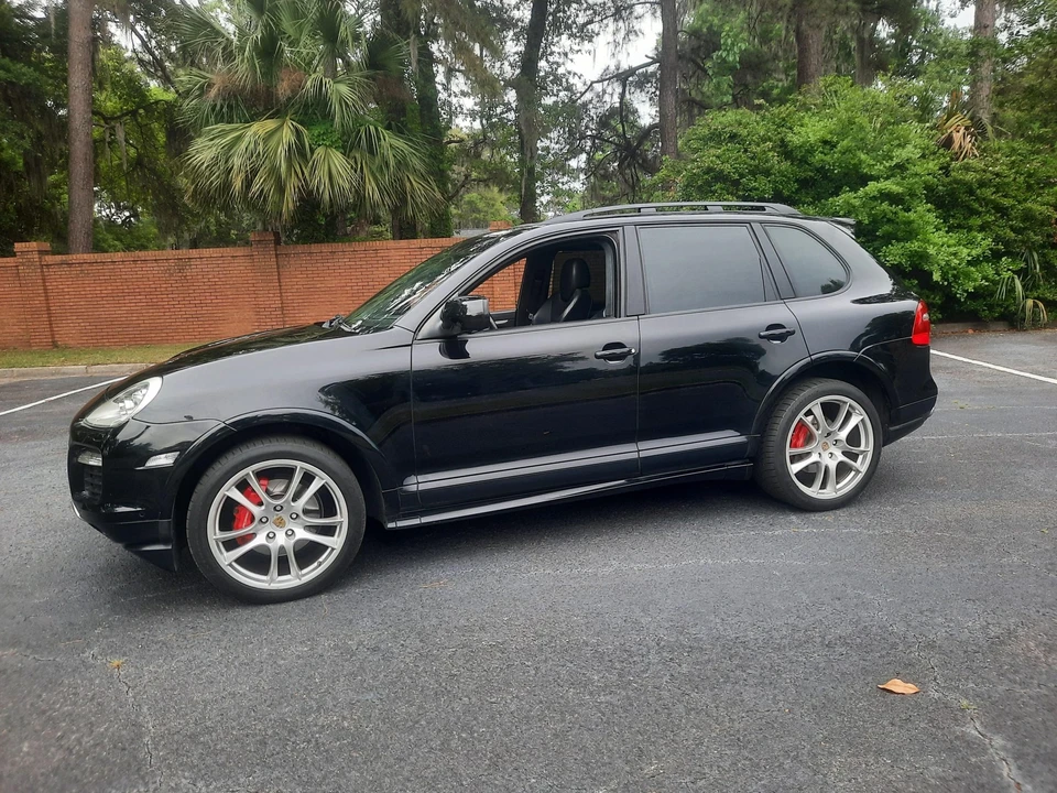 2009 Porsche 955/957 Cayenne GTS - Image 14 of 31