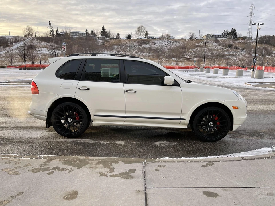 2009 Porsche 955/957 Cayenne GTS - Image 29 of 31