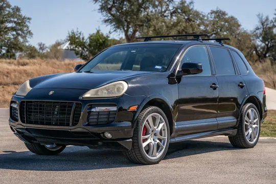 2009 Porsche Cayenne GTS 6-Speed
