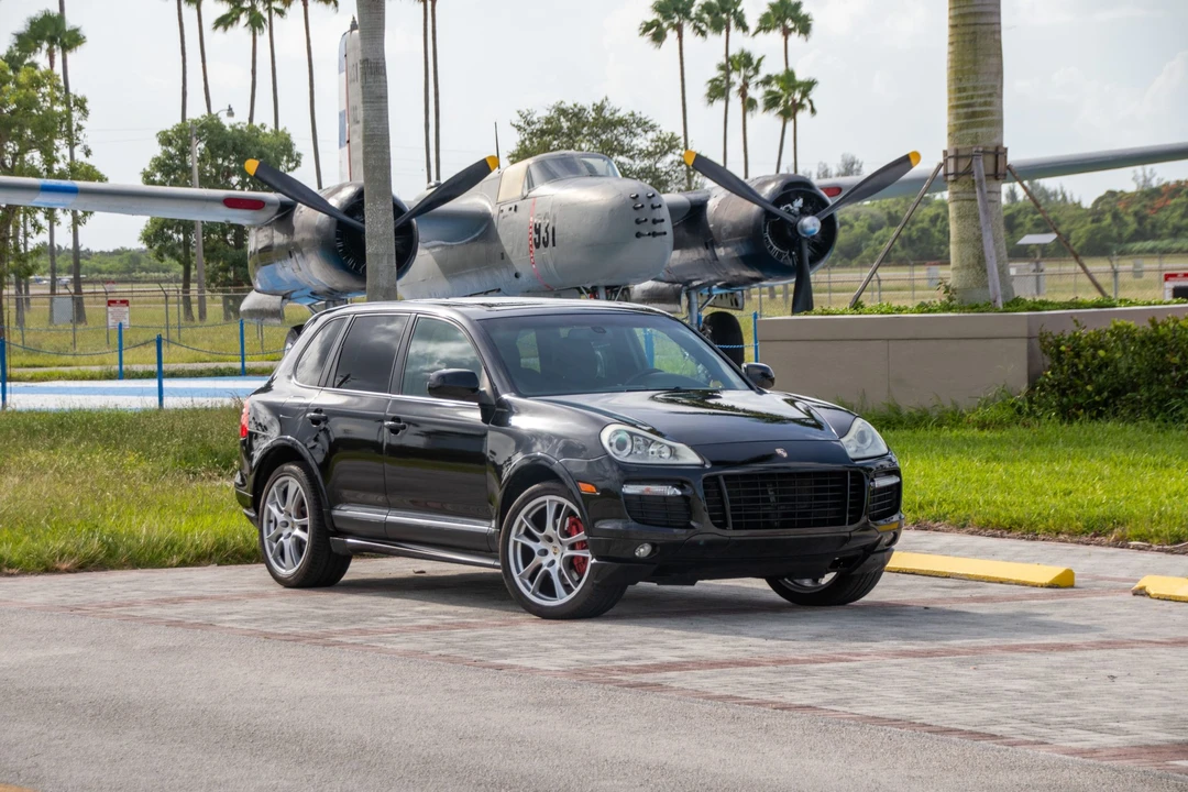2009 Porsche 955/957 Cayenne GTS - Image 24 of 31