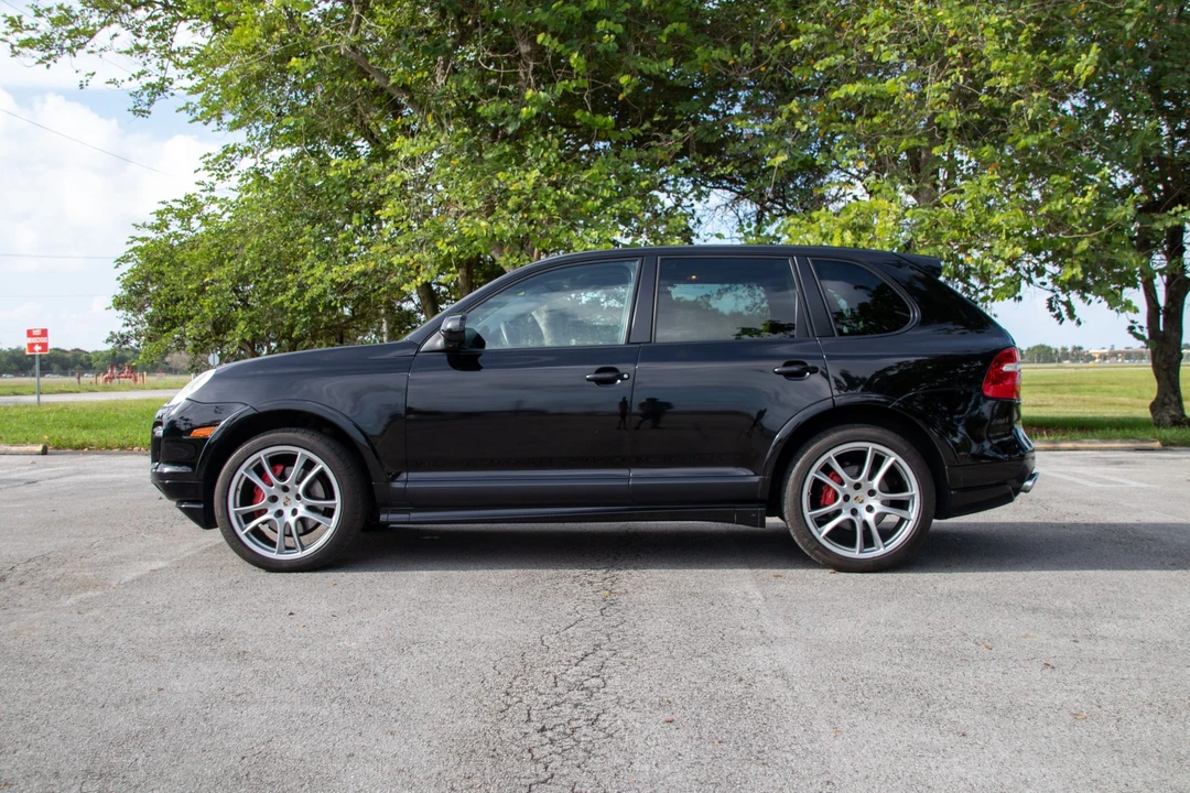 2009 Porsche 955/957 Cayenne GTS - Image 5 of 31