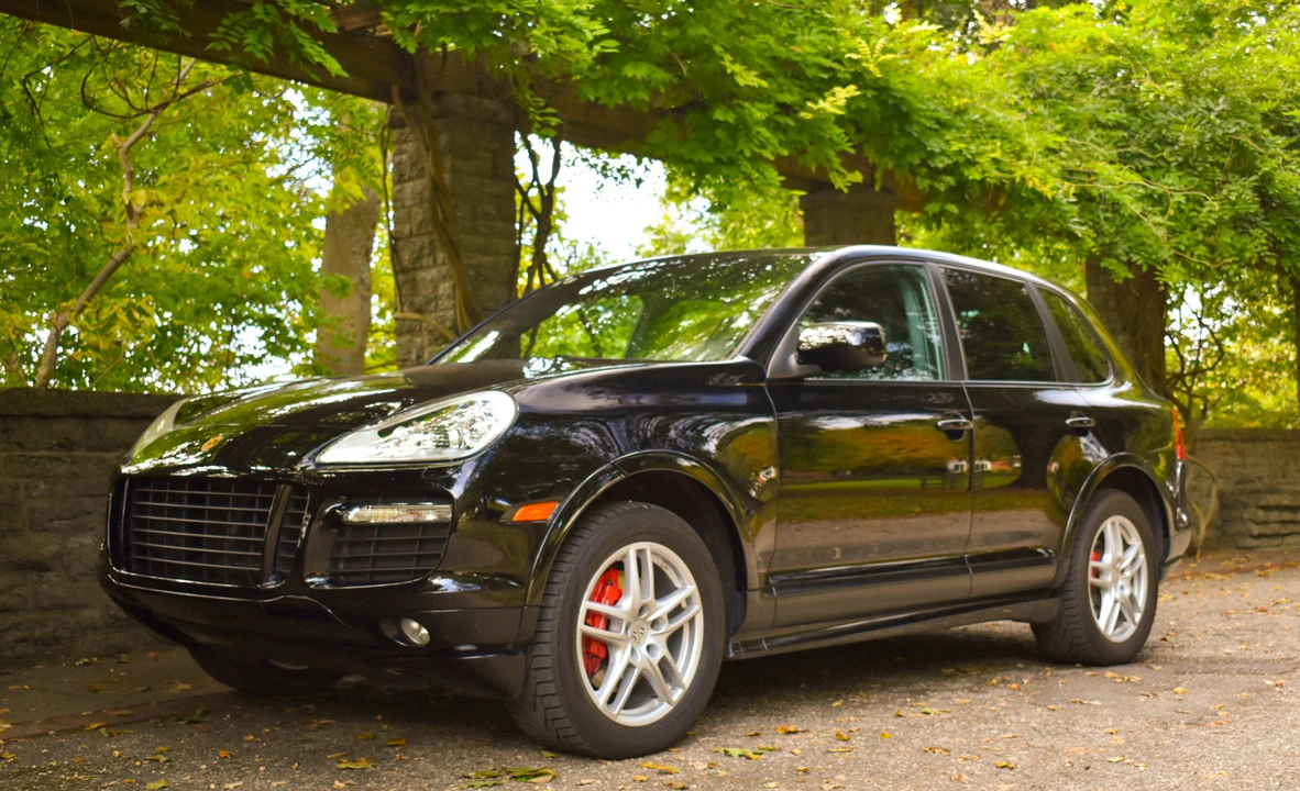 2009 Porsche 955/957 Cayenne GTS - Image 3 of 31