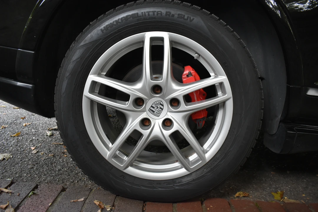 2009 Porsche 955/957 Cayenne GTS - Image 13 of 31