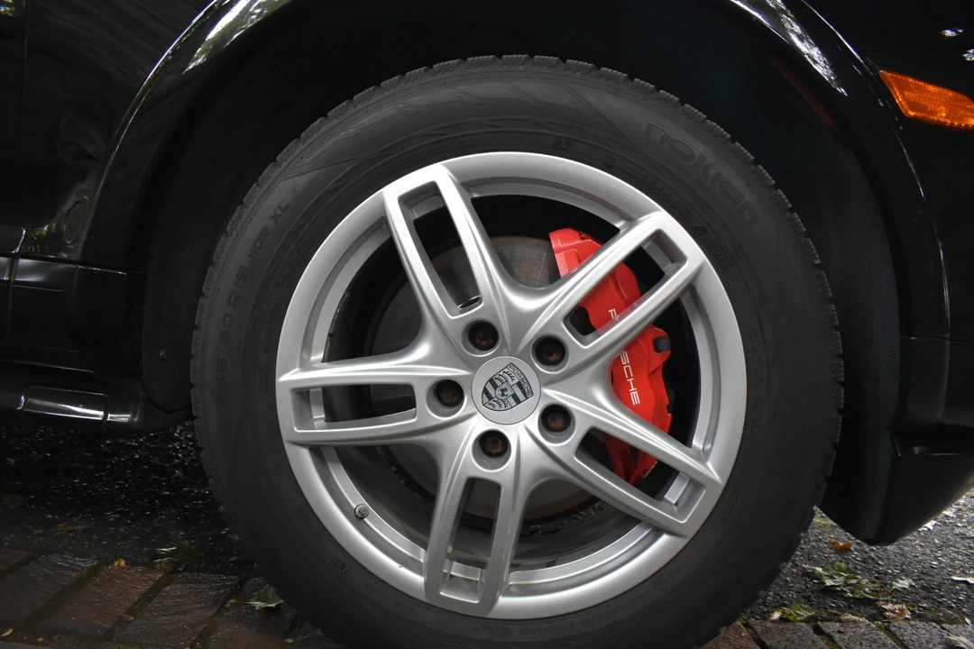 2009 Porsche 955/957 Cayenne GTS - Image 14 of 31