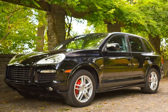 2009 Porsche Cayenne GTS 6-Speed