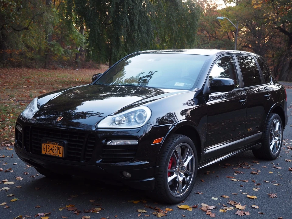 2009 Porsche 955/957 Cayenne GTS - Image 2 of 31