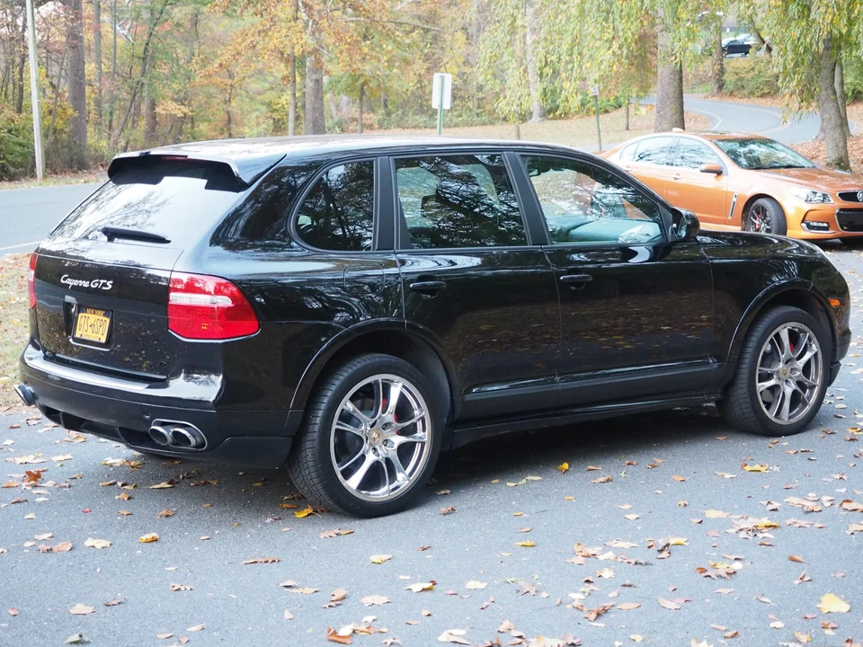 2009 Porsche 955/957 Cayenne GTS - Image 11 of 31