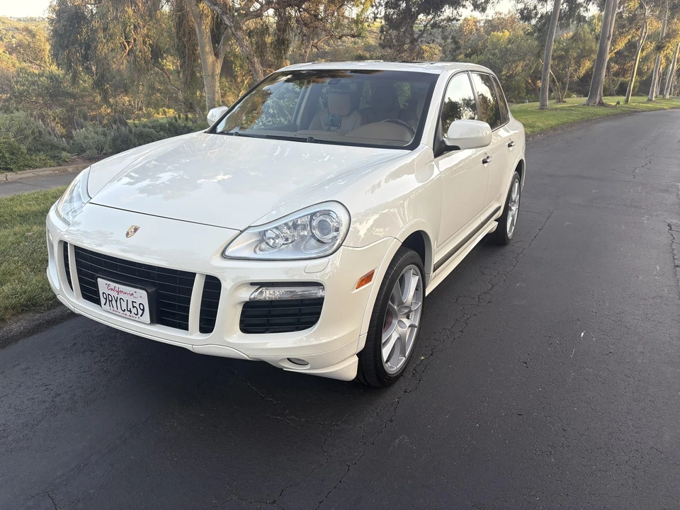 2009 Porsche 955/957 Cayenne GTS - Image 15 of 31