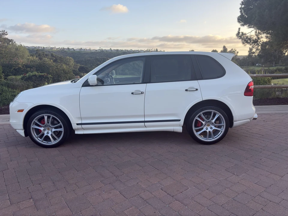 2009 Porsche 955/957 Cayenne GTS - Image 24 of 31