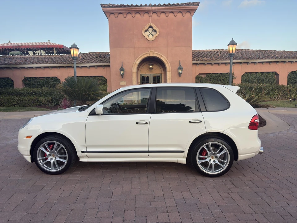 2009 Porsche 955/957 Cayenne GTS - Image 23 of 31