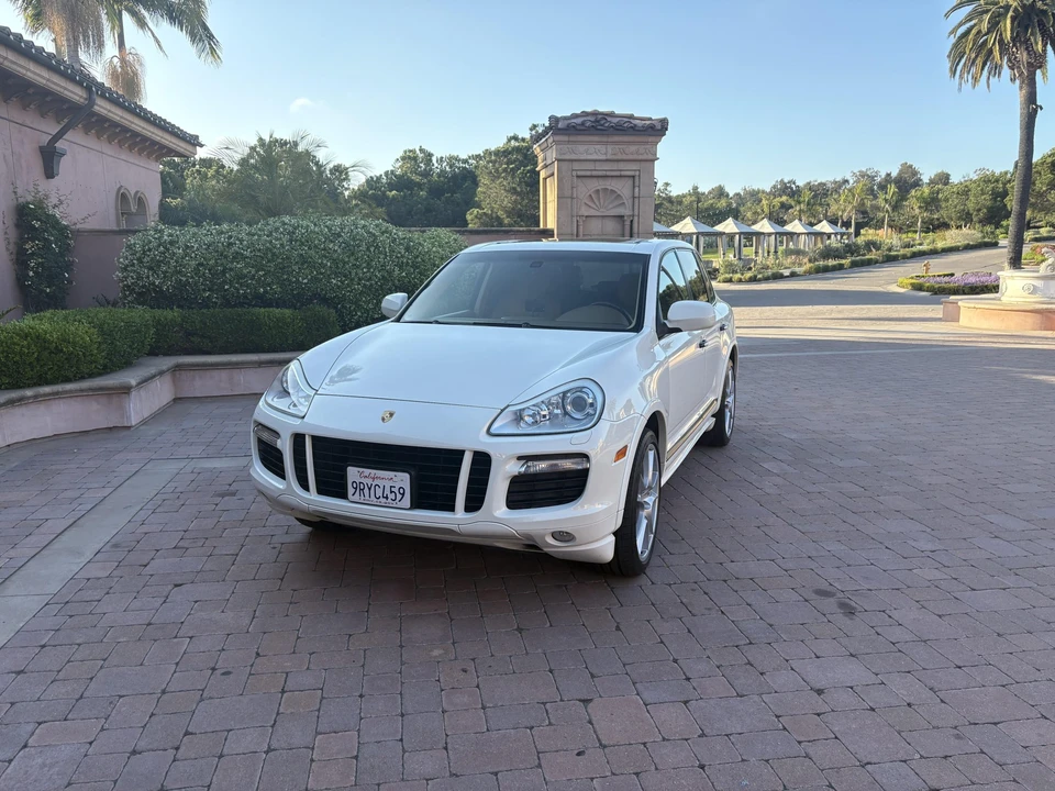 2009 Porsche 955/957 Cayenne GTS - Image 4 of 31