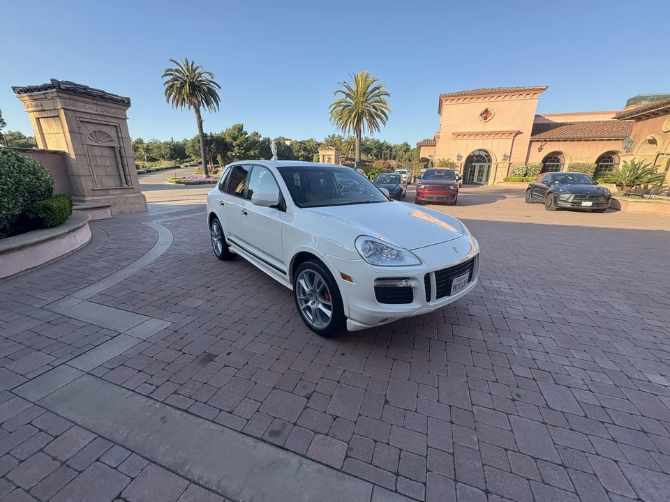 2009 Porsche 955/957 Cayenne GTS - Image 7 of 31
