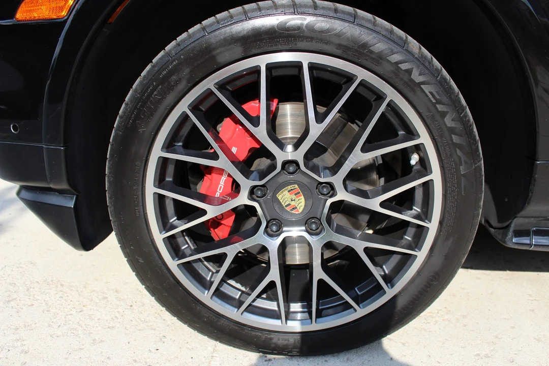 2009 Porsche 955/957 Cayenne GTS - Image 18 of 31