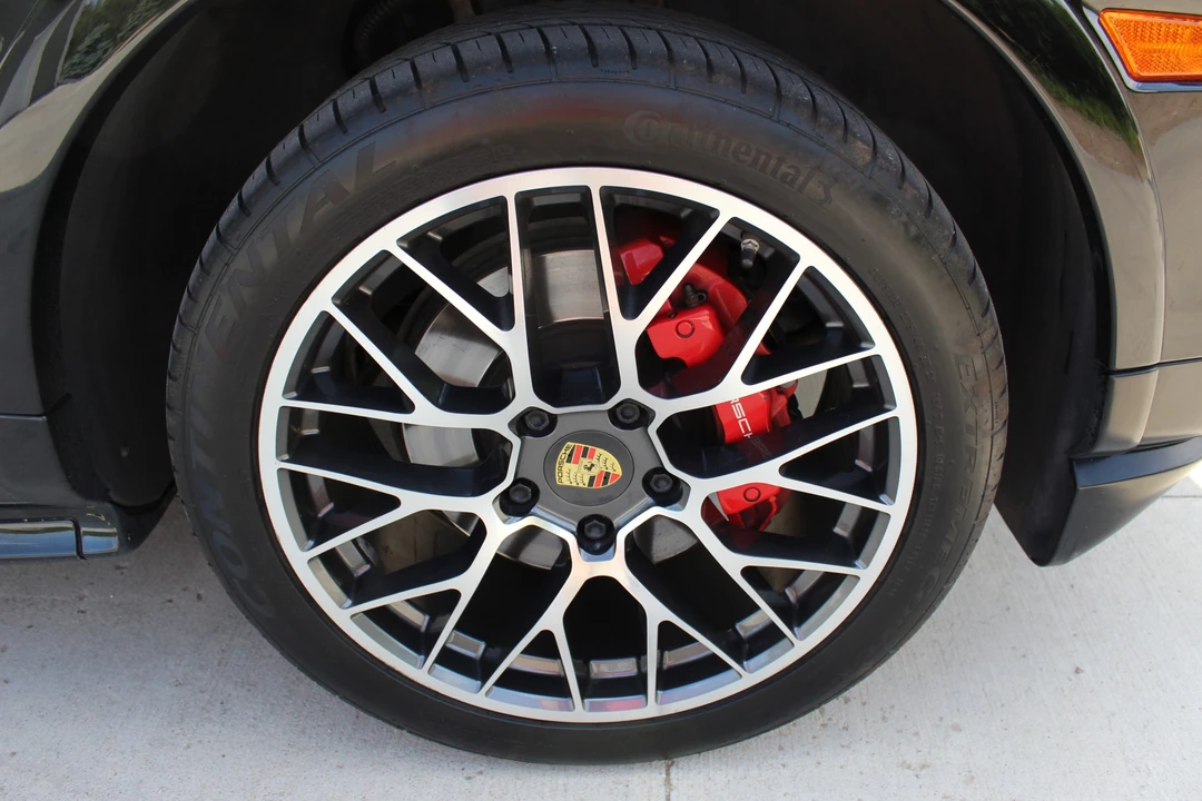 2009 Porsche 955/957 Cayenne GTS - Image 15 of 31