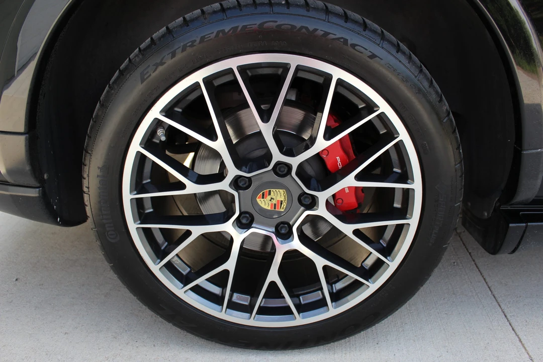 2009 Porsche 955/957 Cayenne GTS - Image 14 of 31