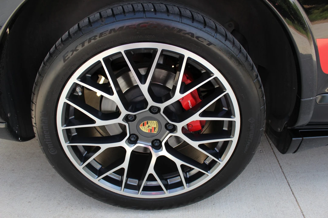 2009 Porsche 955/957 Cayenne GTS - Image 13 of 31