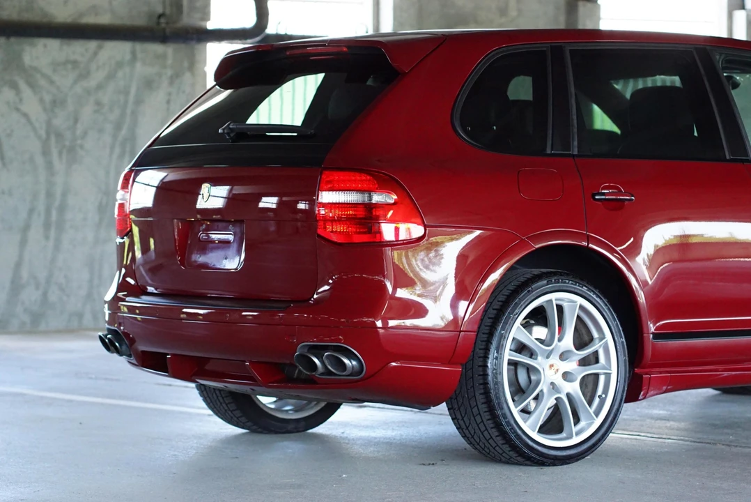 2009 Porsche 955/957 Cayenne GTS - Image 17 of 31