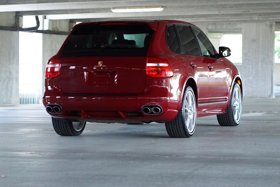 2009 Porsche 955/957 Cayenne GTS - Image 8 of 31