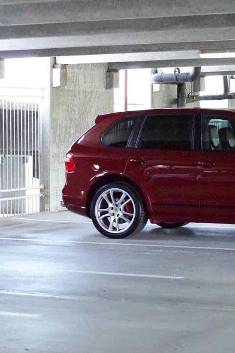 2009 Porsche 955/957 Cayenne GTS - Image 15 of 31