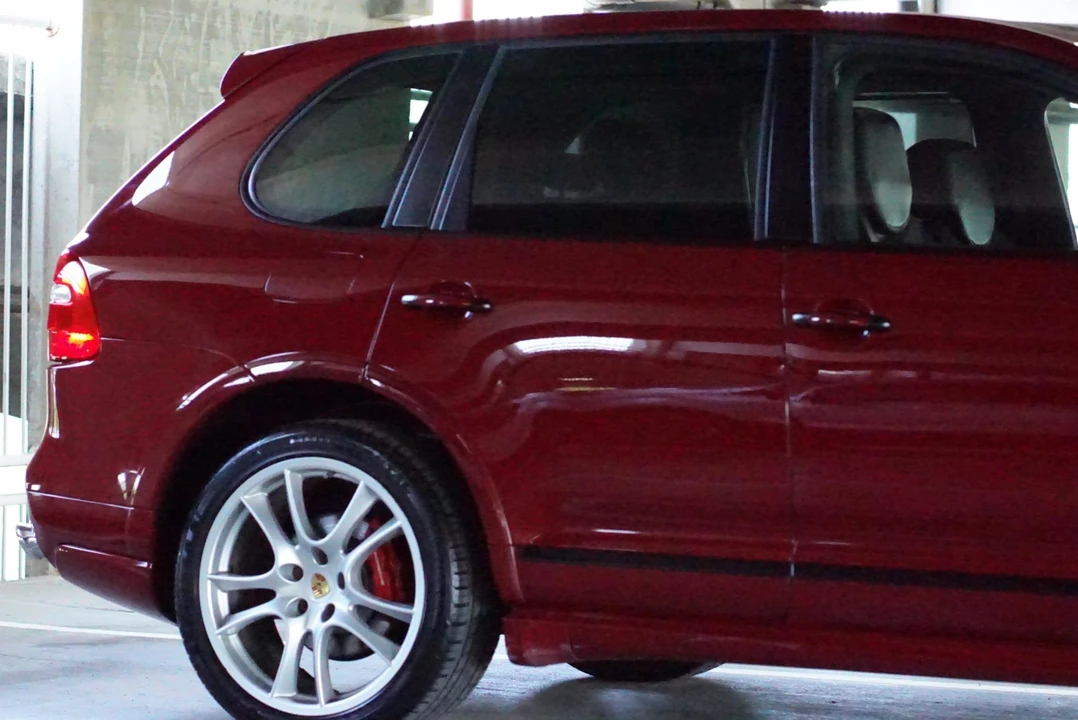 2009 Porsche 955/957 Cayenne GTS - Image 16 of 31