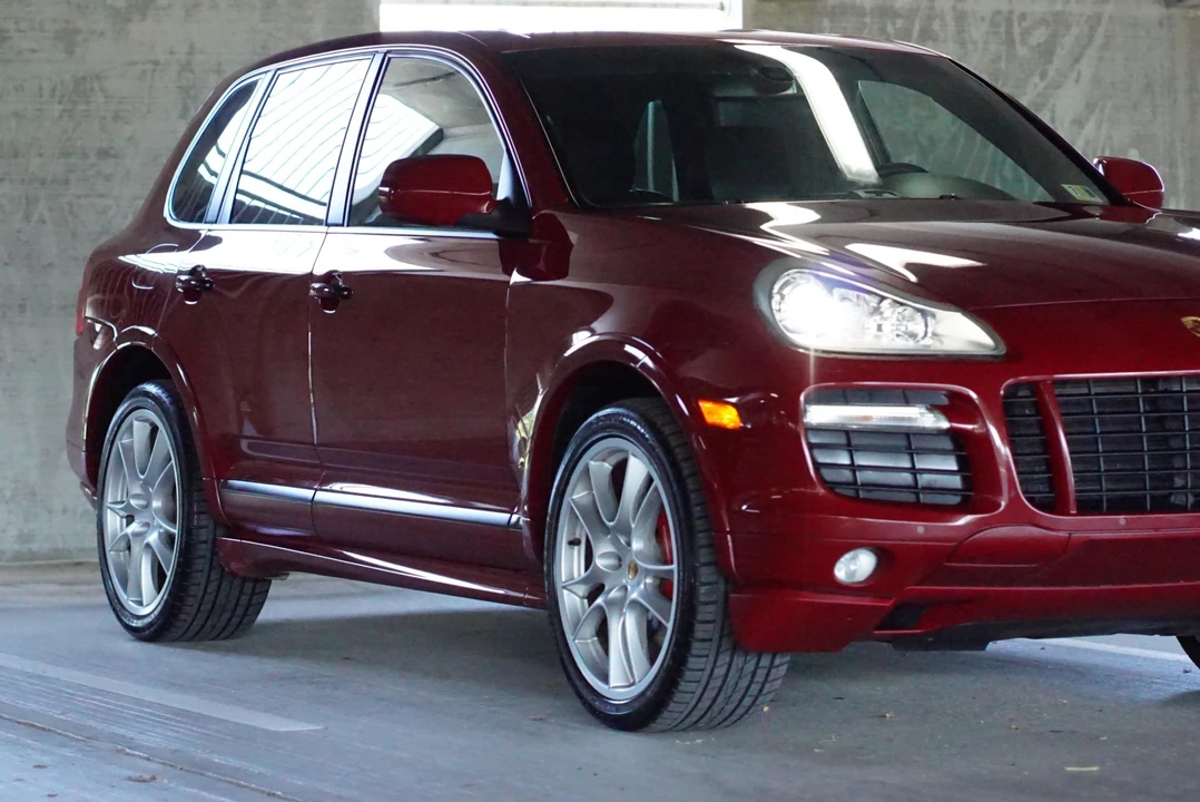 2009 Porsche 955/957 Cayenne GTS - Image 14 of 31