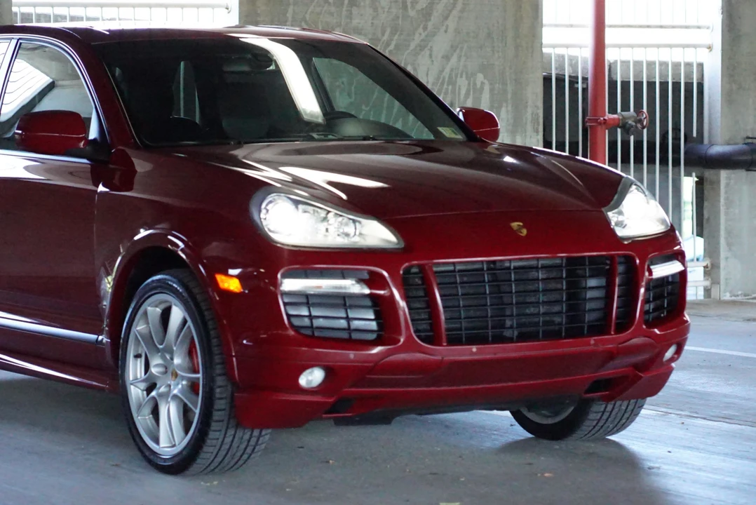 2009 Porsche 955/957 Cayenne GTS - Image 13 of 31