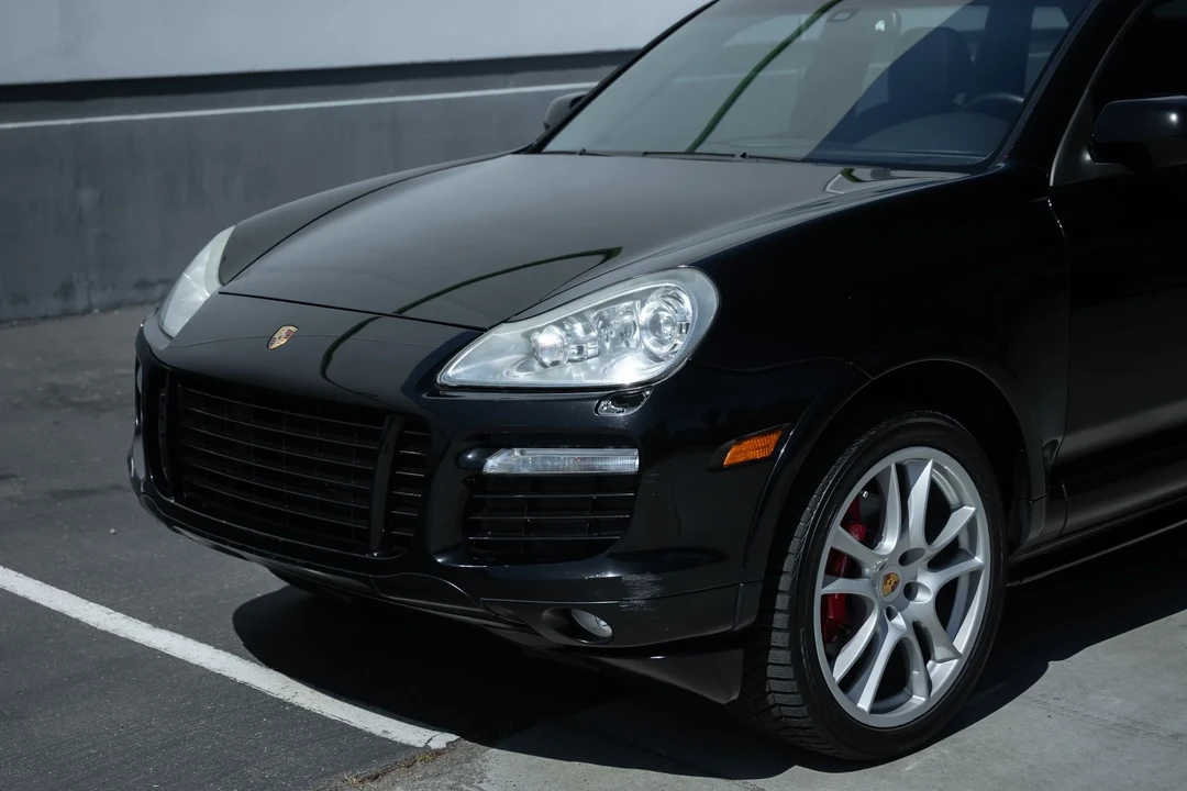 2009 Porsche 955/957 Cayenne GTS - Image 8 of 31