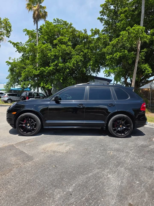 2009 Porsche 955/957 Cayenne GTS - Image 2 of 20