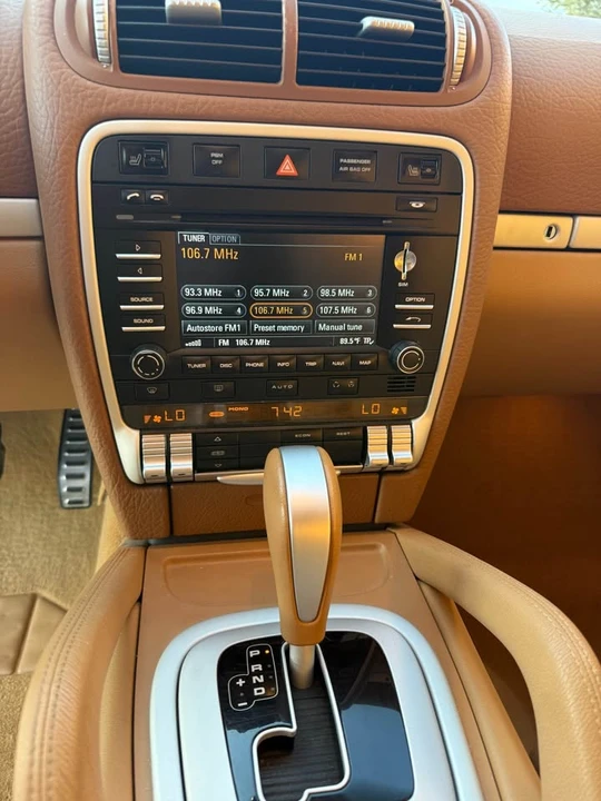 2009 Porsche 955/957 Cayenne GTS - Image 14 of 20