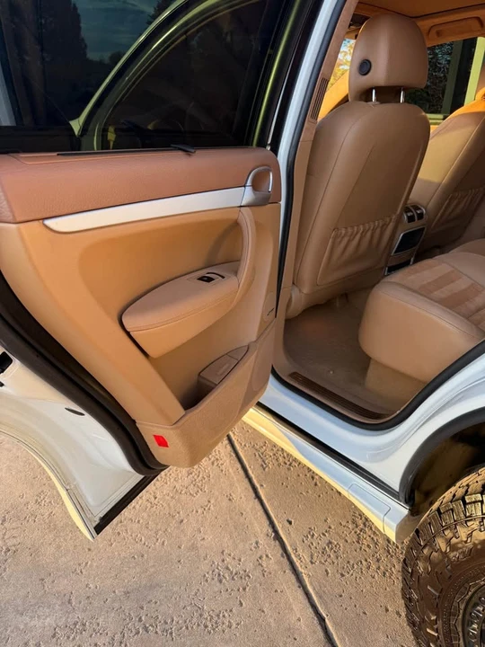 2009 Porsche 955/957 Cayenne GTS - Image 12 of 20