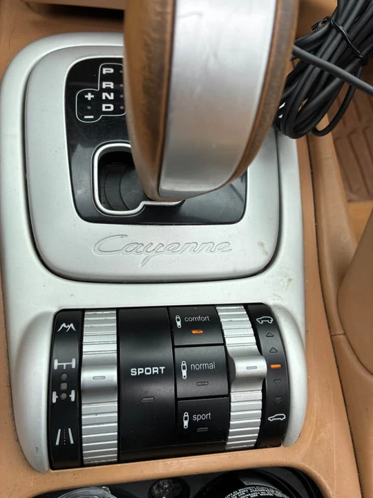 2009 Porsche 955/957 Cayenne GTS - Image 10 of 12